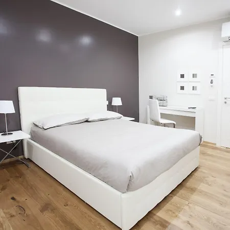 Apartahotel Le Dimore Del Borgo 4*