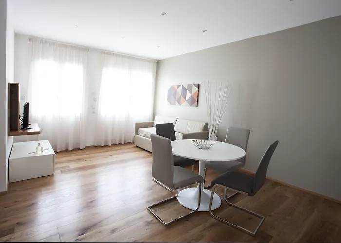 Le Dimore Del Borgo Aparthotel 4*
