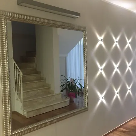 Le Dimore Del Borgo 4* Λούκα