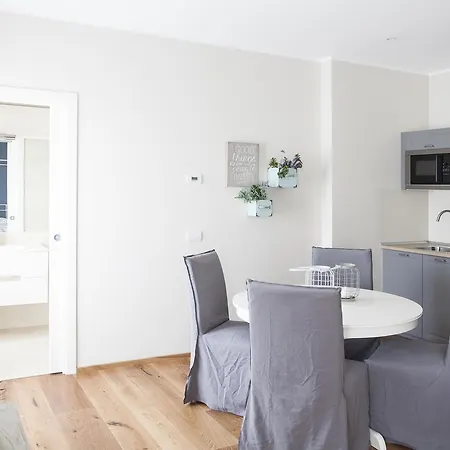 Le Dimore Del Borgo Aparthotel 3*