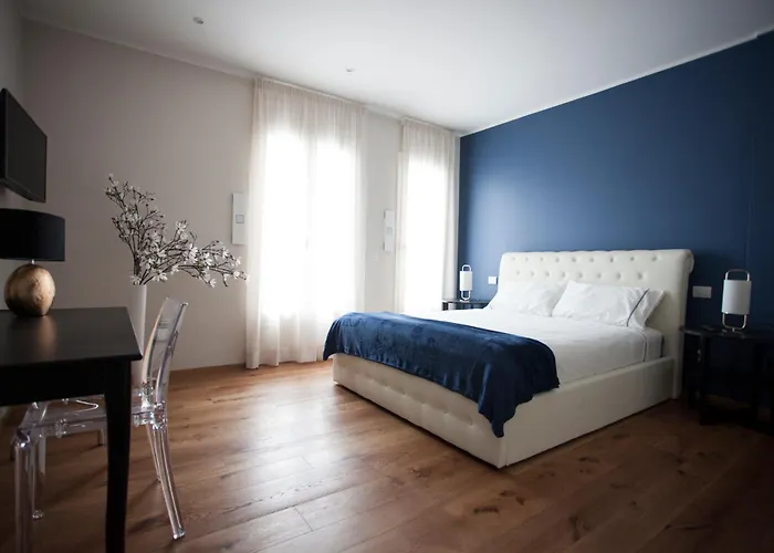 Le Dimore Del Borgo Aparthotel 4*